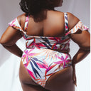 femme portant un maillot deux pieces floral java 